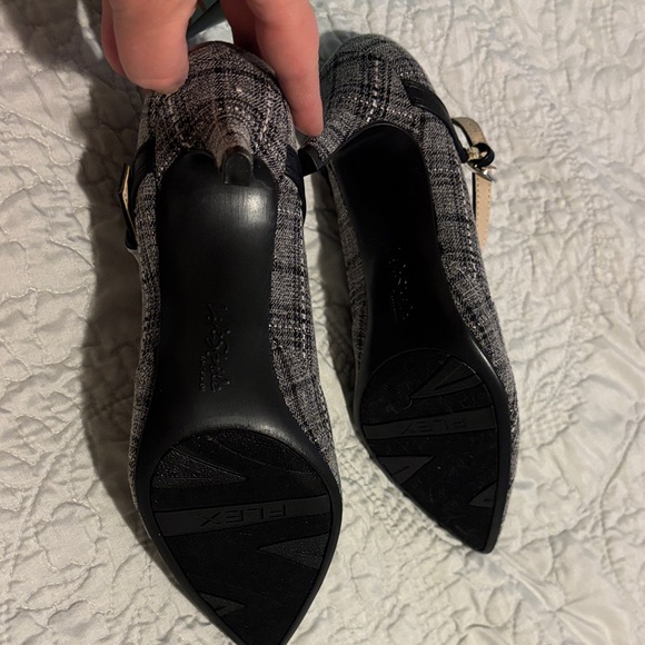 Life Stride Women's Elegant Plaid Heels - Picture 2 of 3